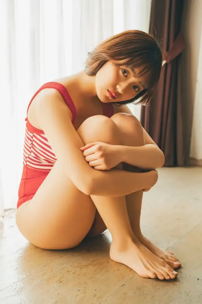 토요다 루나 사진집 「여신의 맨얼굴」 Set.01