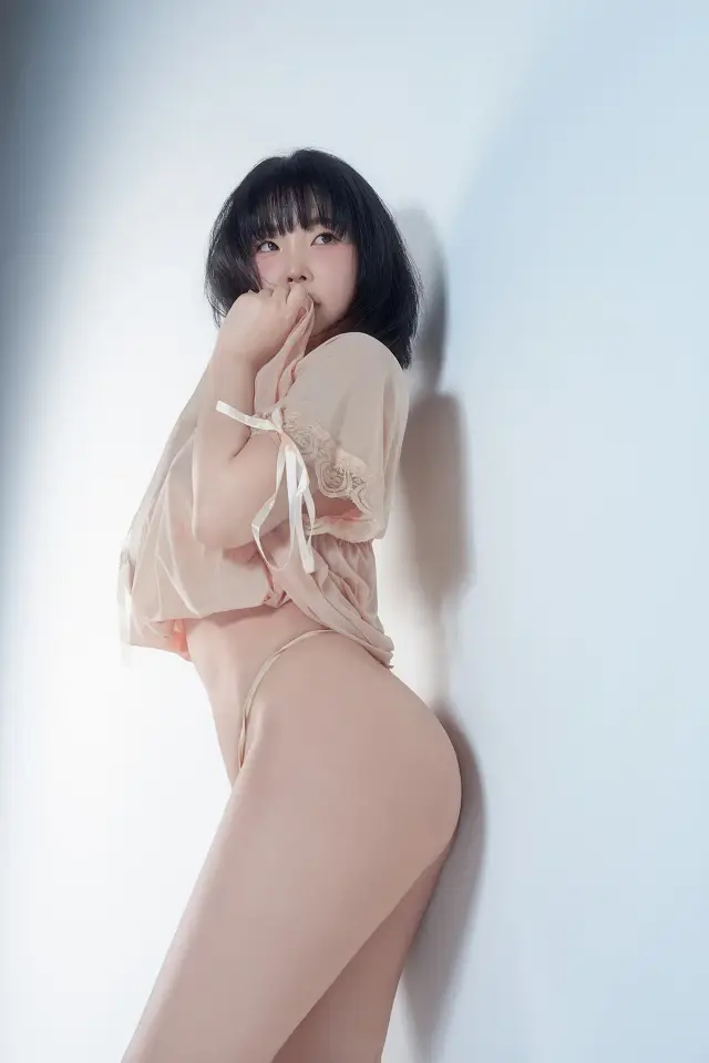 강인경 포토북 「X Hoorizon」 Set.01